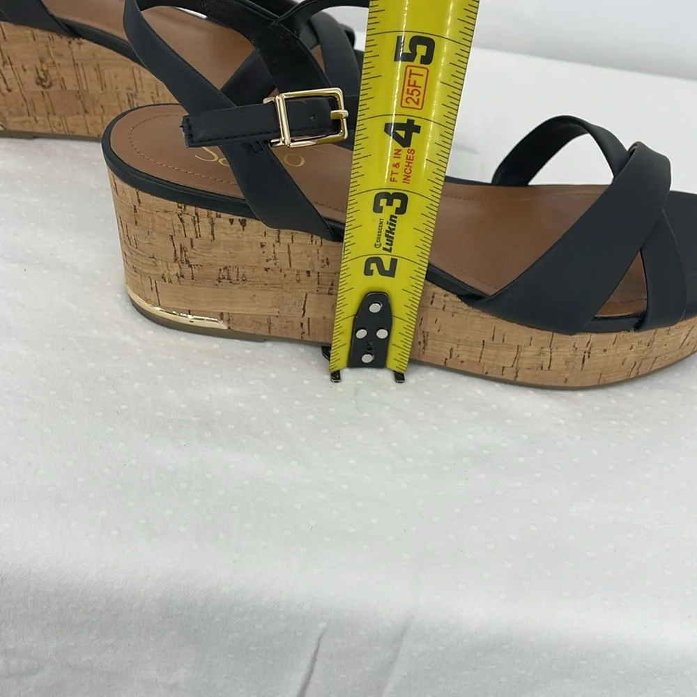 Franco Sarto step out